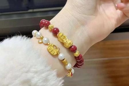 属狗的人能戴朱砂吗 属狗的人能戴朱砂吗吉利吗