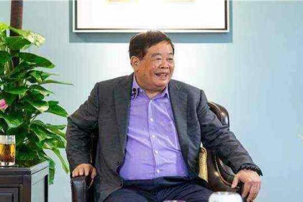 曹德旺生辰八字解析财多身弱如何成就商业传奇 曹德旺生辰八字解析财多身弱如何成就商业传奇